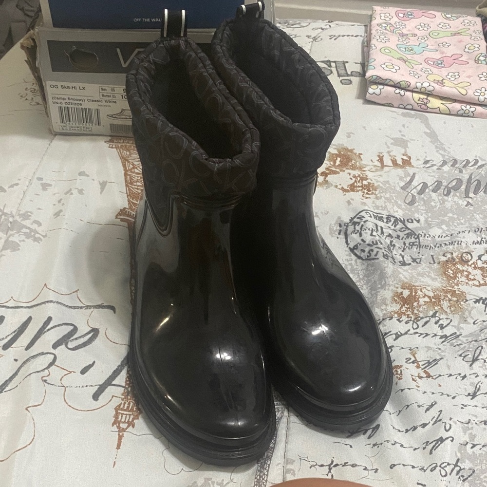 Calvin Klein Black Quilted Winter Boots